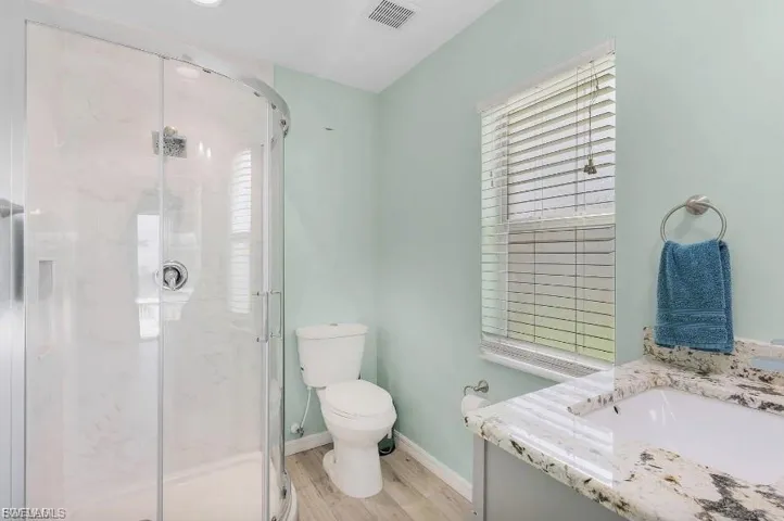 4885 E Riverside  DR, Fort Myers, FL 33905