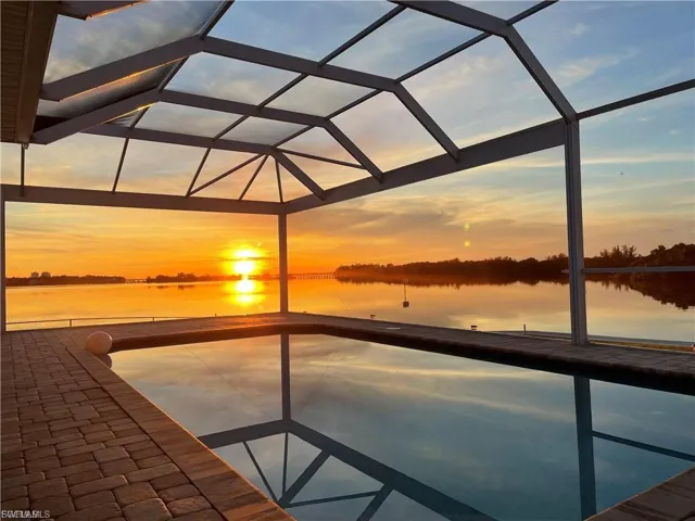 4885 E Riverside  DR, Fort Myers, FL 33905