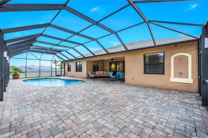 X Large Patio Inside Lanai