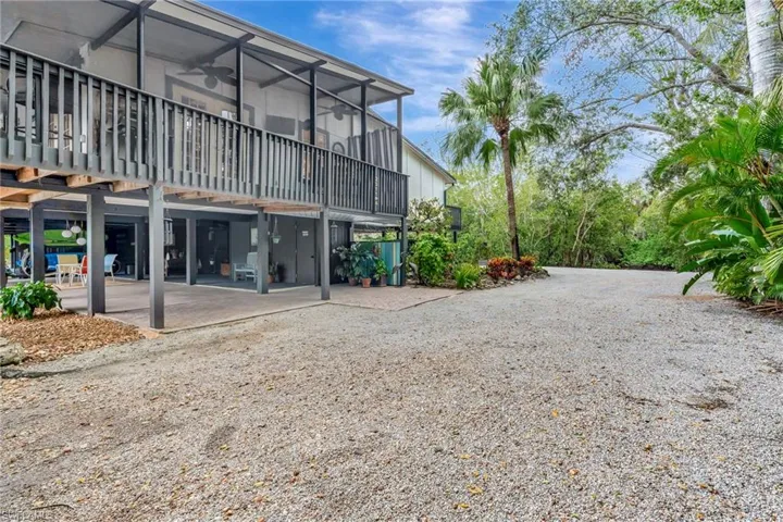 Long private driveway