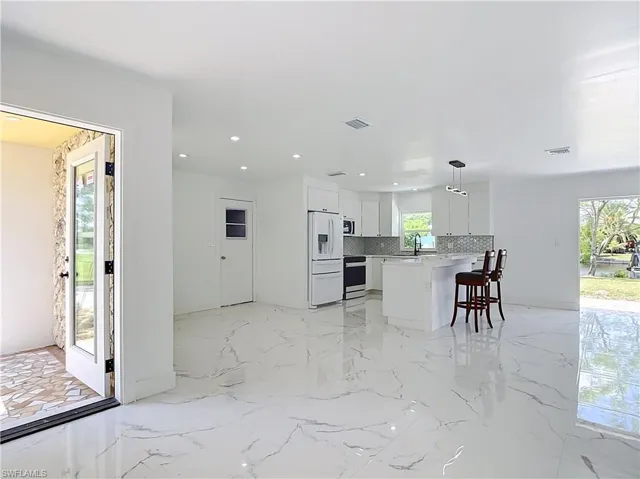 2137 Saint Croix Ave, Fort Myers, Florida 33905