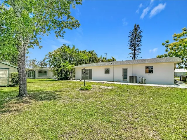 2137 Saint Croix Ave, Fort Myers, Florida 33905