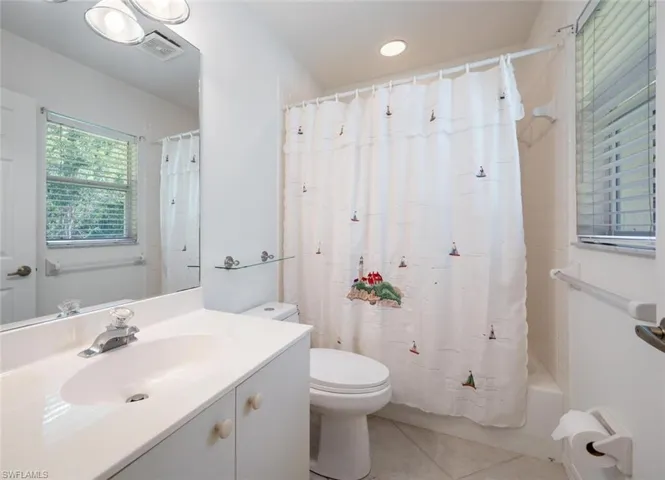 889  Charlemagne  BLVD, Naples, FL 34112