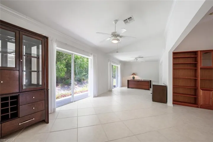 889  Charlemagne  BLVD, Naples, FL 34112