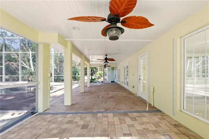 View of patio / terrace with ceiling fan