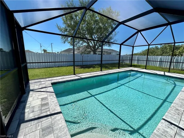 22 NW 25th  TER, Cape Coral, FL 33993