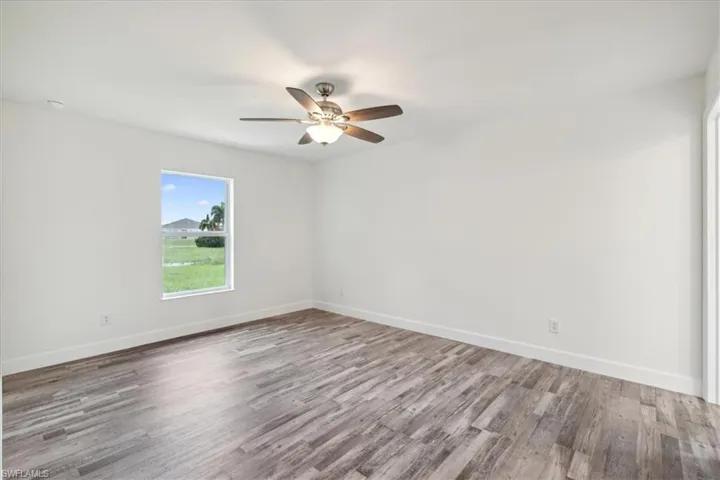 22 NW 25th  TER, Cape Coral, FL 33993