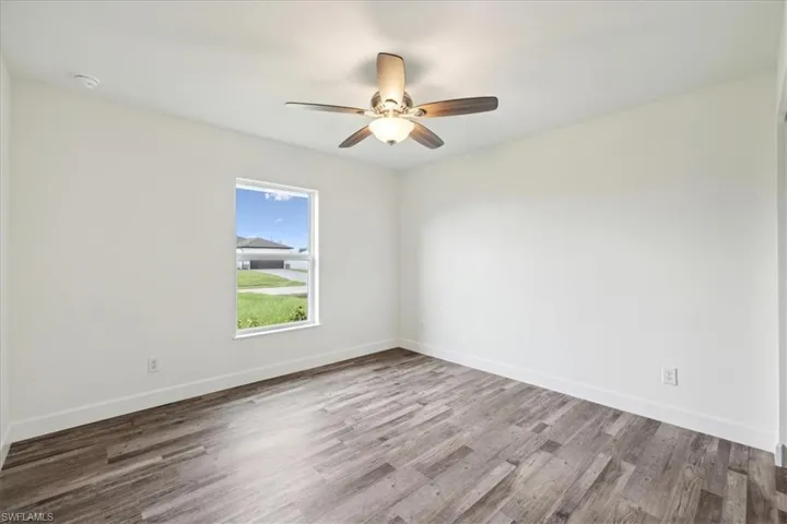 22 NW 25th  TER, Cape Coral, FL 33993