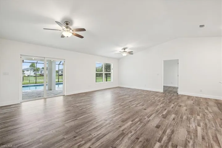 22 NW 25th  TER, Cape Coral, FL 33993