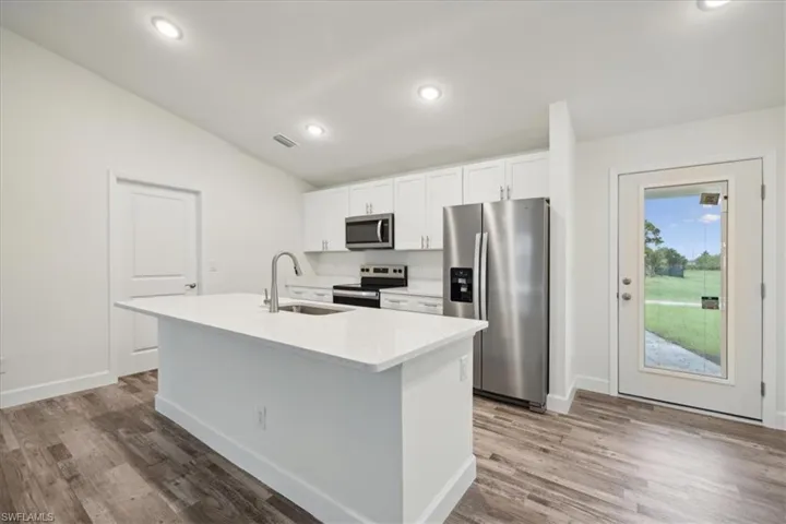 22 NW 25th  TER, Cape Coral, FL 33993