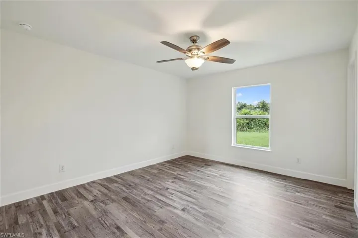 22 NW 25th  TER, Cape Coral, FL 33993
