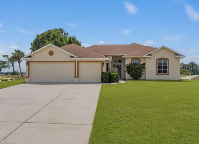 3002 Balsam Ct, Labelle, Florida 33935