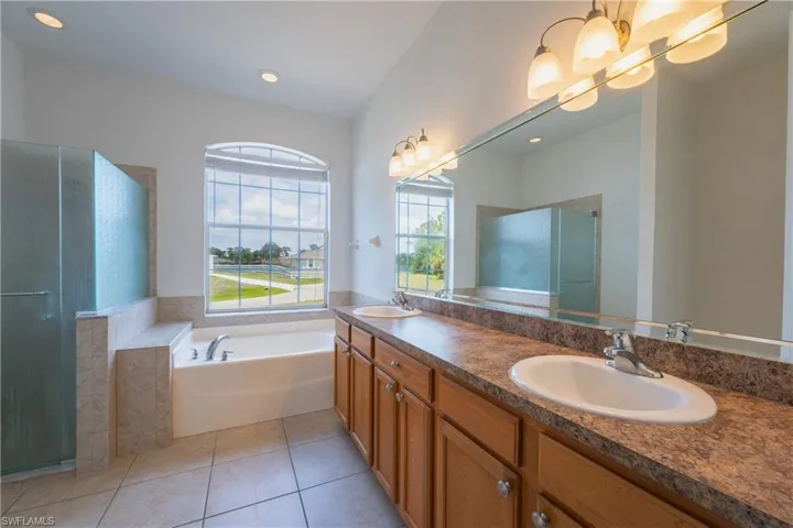 3002 Balsam Ct, Labelle, Florida 33935
