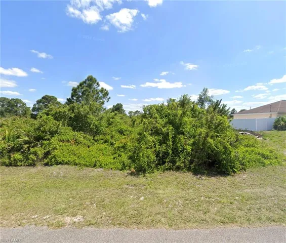 2711 57th St W, Lehigh Acres, Florida 33971