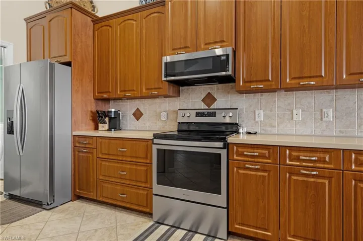 Plentiful cabinetry
