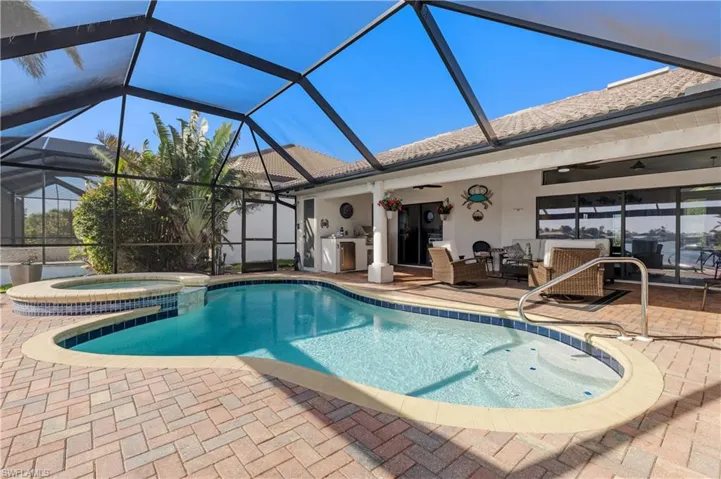 Pool, spa and lanai