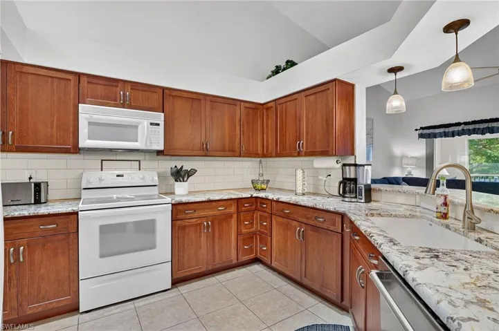 354 Dover Pl # 202, Naples, Florida 34104