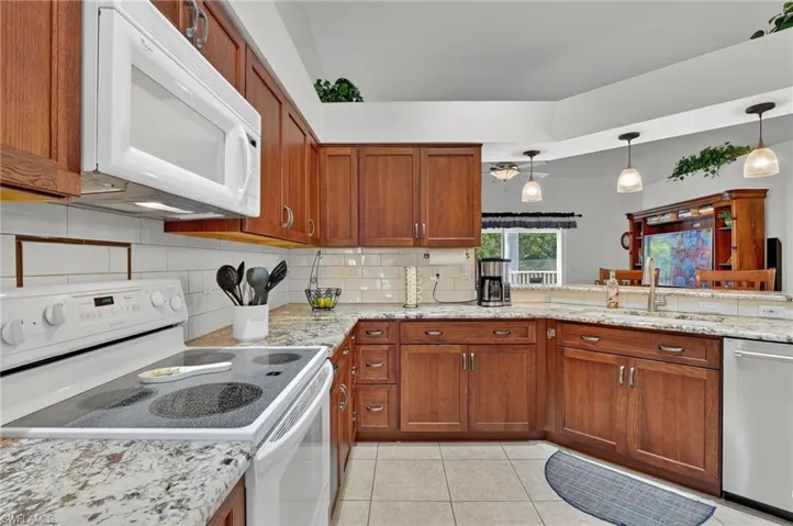 354 Dover Pl # 202, Naples, Florida 34104