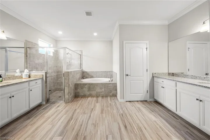 16505  Bonita Landing  CIR, Bonita Springs, FL 34135