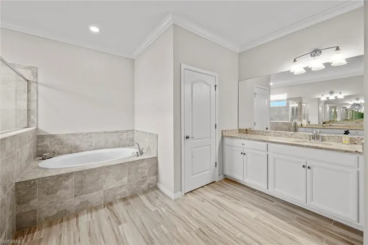 16505  Bonita Landing  CIR, Bonita Springs, FL 34135