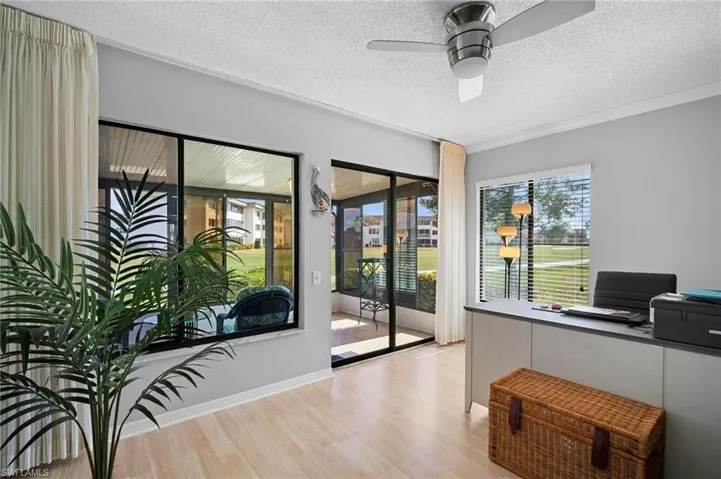 Extended Living Area, used as office or sitting room, whatever you like