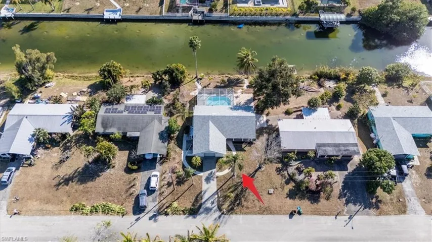 2304 Ne 23rd Pl, Cape Coral, Florida 33909