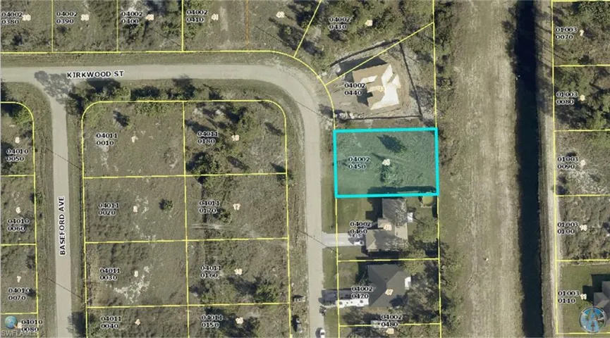 1049  Kirkwood  ST, Lehigh Acres, FL 33974