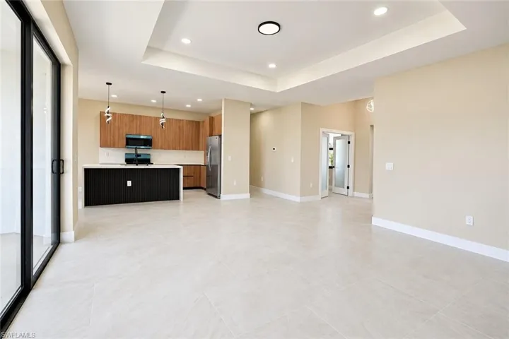 517 Paloma Ave, Lehigh Acres, Florida 33974