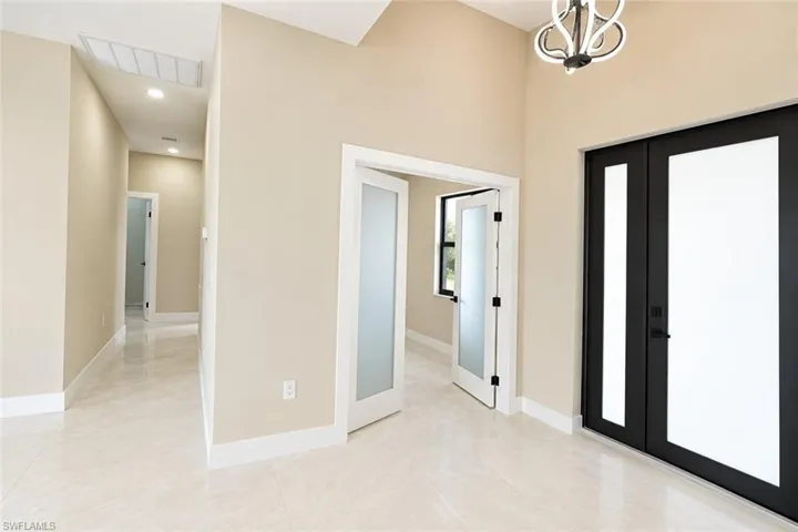 517 Paloma Ave, Lehigh Acres, Florida 33974