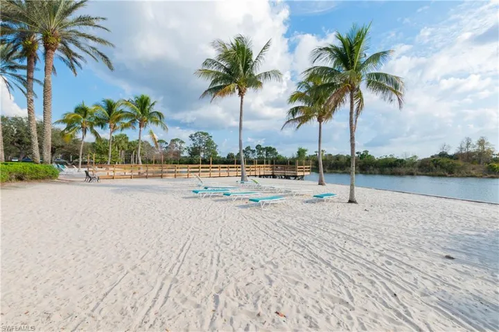 Community Beach, near the fishing pier