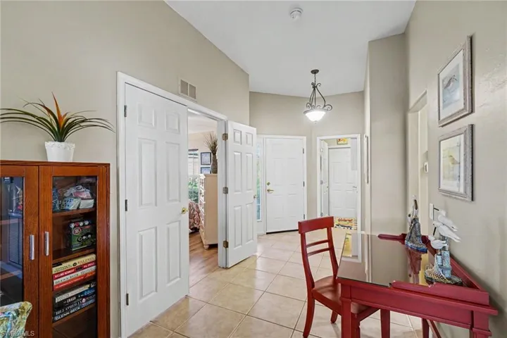 10032 Oakhurst Way, Fort Myers, Florida 33913