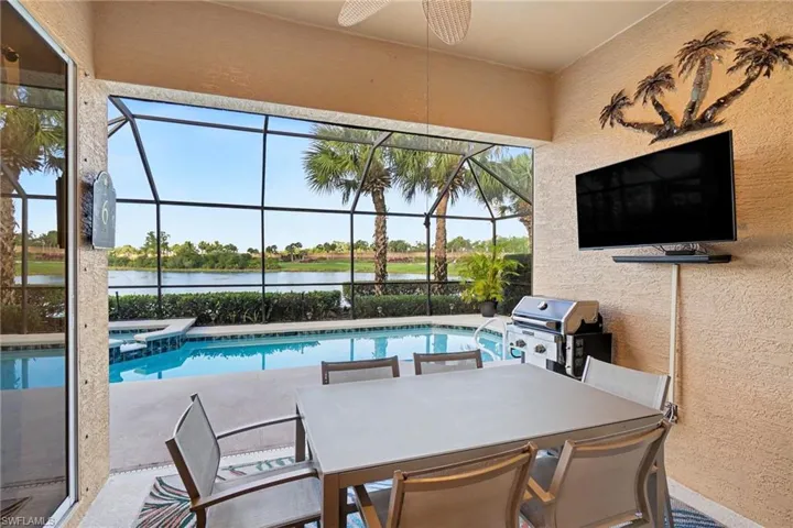 10032 Oakhurst Way, Fort Myers, Florida 33913