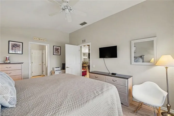 10032 Oakhurst Way, Fort Myers, Florida 33913