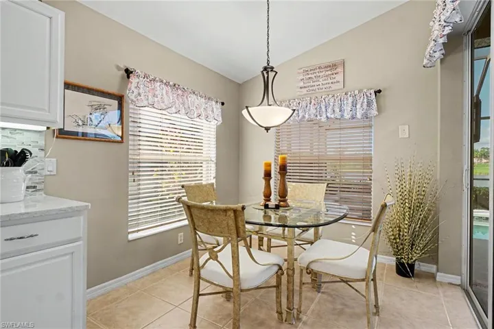 10032 Oakhurst Way, Fort Myers, Florida 33913
