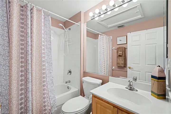 10032 Oakhurst Way, Fort Myers, Florida 33913