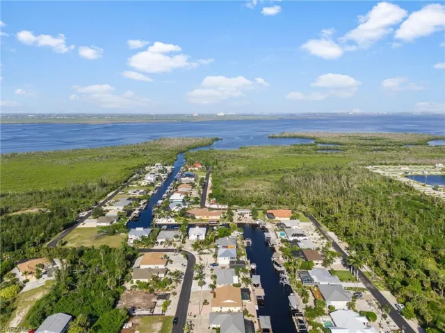 Quick Deep Water Direct Access to the Gulf