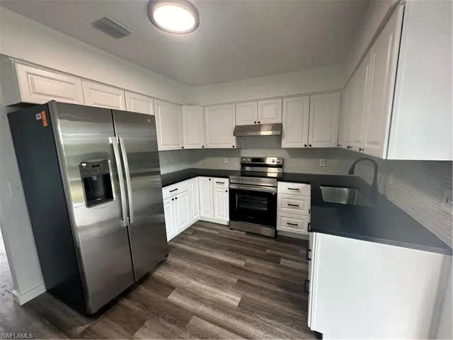 1200  Jeronimo  DR, Naples, FL 34103