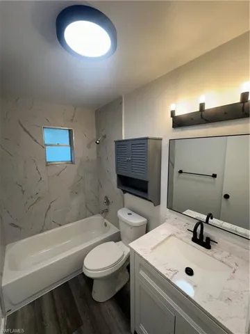 1200  Jeronimo  DR, Naples, FL 34103