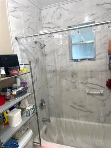1200  Jeronimo  DR, Naples, FL 34103