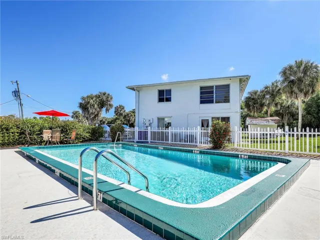 5781  Littlestone  CT, North Fort Myers, FL 33903