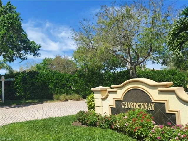 6015  Chardonnay  LN, Naples, FL 34119