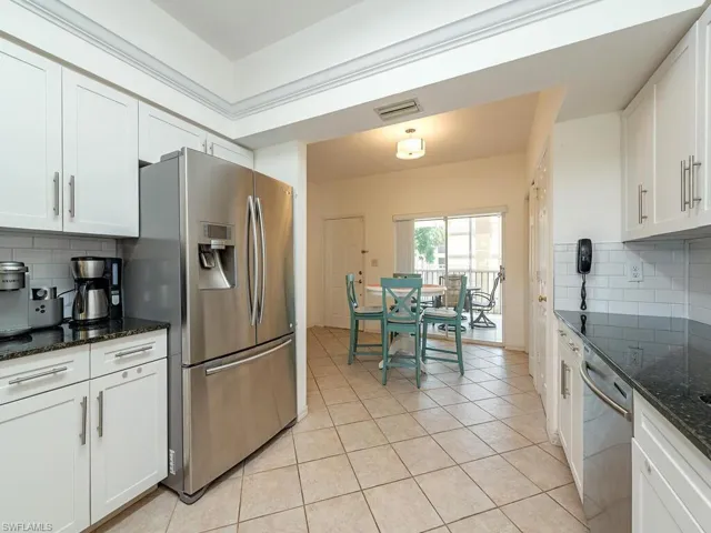 6015  Chardonnay  LN, Naples, FL 34119