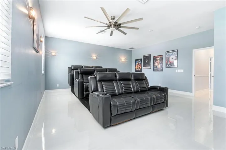 Theater/Flex Room