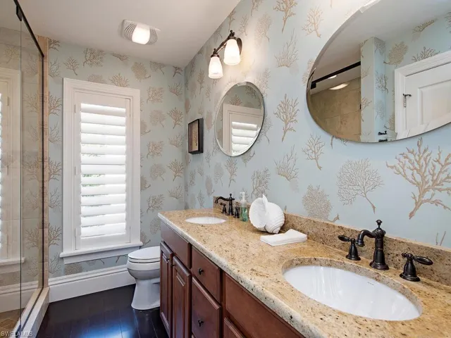 712 Shadow Lake Ln, Naples, Florida 34108