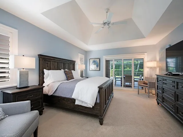 712 Shadow Lake Ln, Naples, Florida 34108