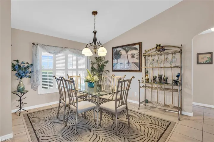 14 NW 28th  TER, Cape Coral, FL 33993