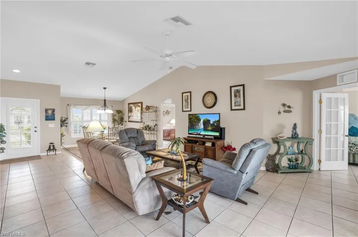 14 NW 28th  TER, Cape Coral, FL 33993