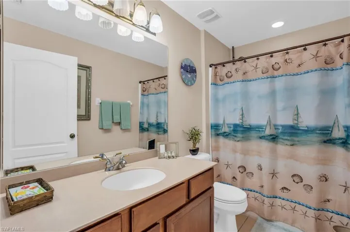 14 NW 28th  TER, Cape Coral, FL 33993