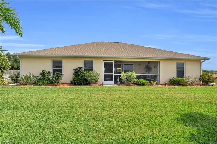 14 NW 28th  TER, Cape Coral, FL 33993