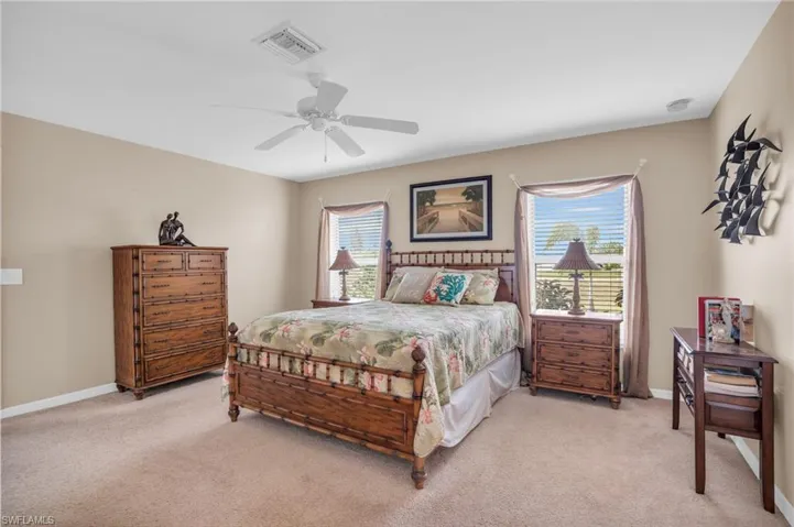 14 NW 28th  TER, Cape Coral, FL 33993